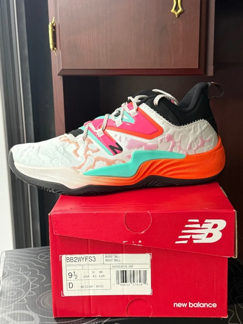 AUTHENTIC New Balance TWO WXY v3 